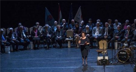 A díjátadó, amelyet Kertész Zsuzsa vezetett