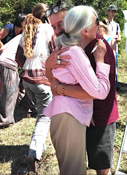Bojár Iván András és Jane Goodall - Az ölelés