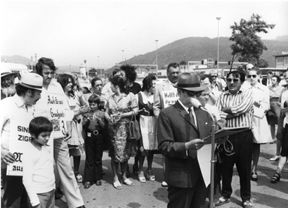 1973. Heidelberg – szintik és romák tüntetése, a szónok Vinzenz Rose © Zentralrat Archiv