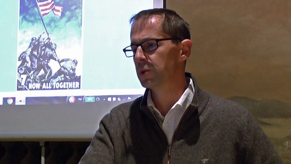 Mélyi József művészettörténész - fotó: Mai manó